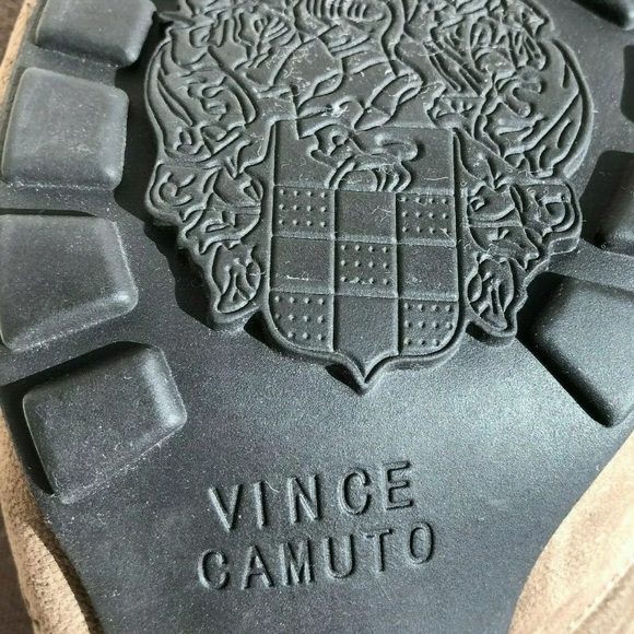 VINCE CAMUTO 11 Bronco Ankle Bootie Heeled Pleated - Picture 7 of 8